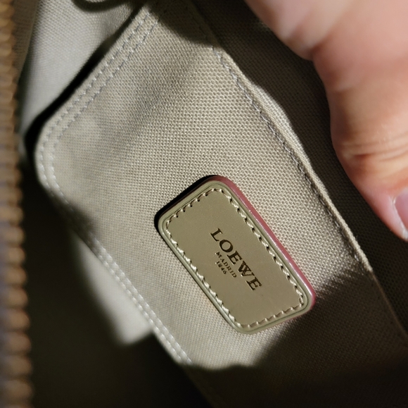 EUC Loewe Purse - Picture 5 of 6